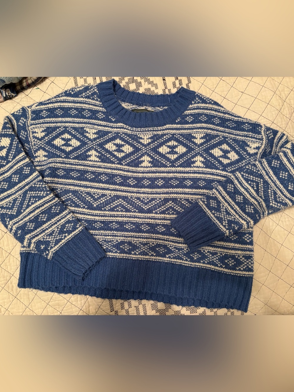 American Eagle blue and white Fair Isle knit sweater XS